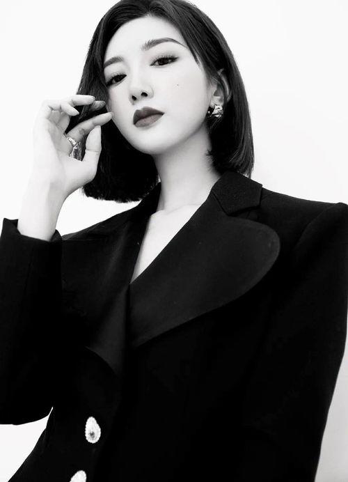 娱乐圈爆料爽文女主推荐,爽文女主的逆袭之路 第3张 娱乐圈爆料爽文女主推荐,爽文女主的逆袭之路 第3张